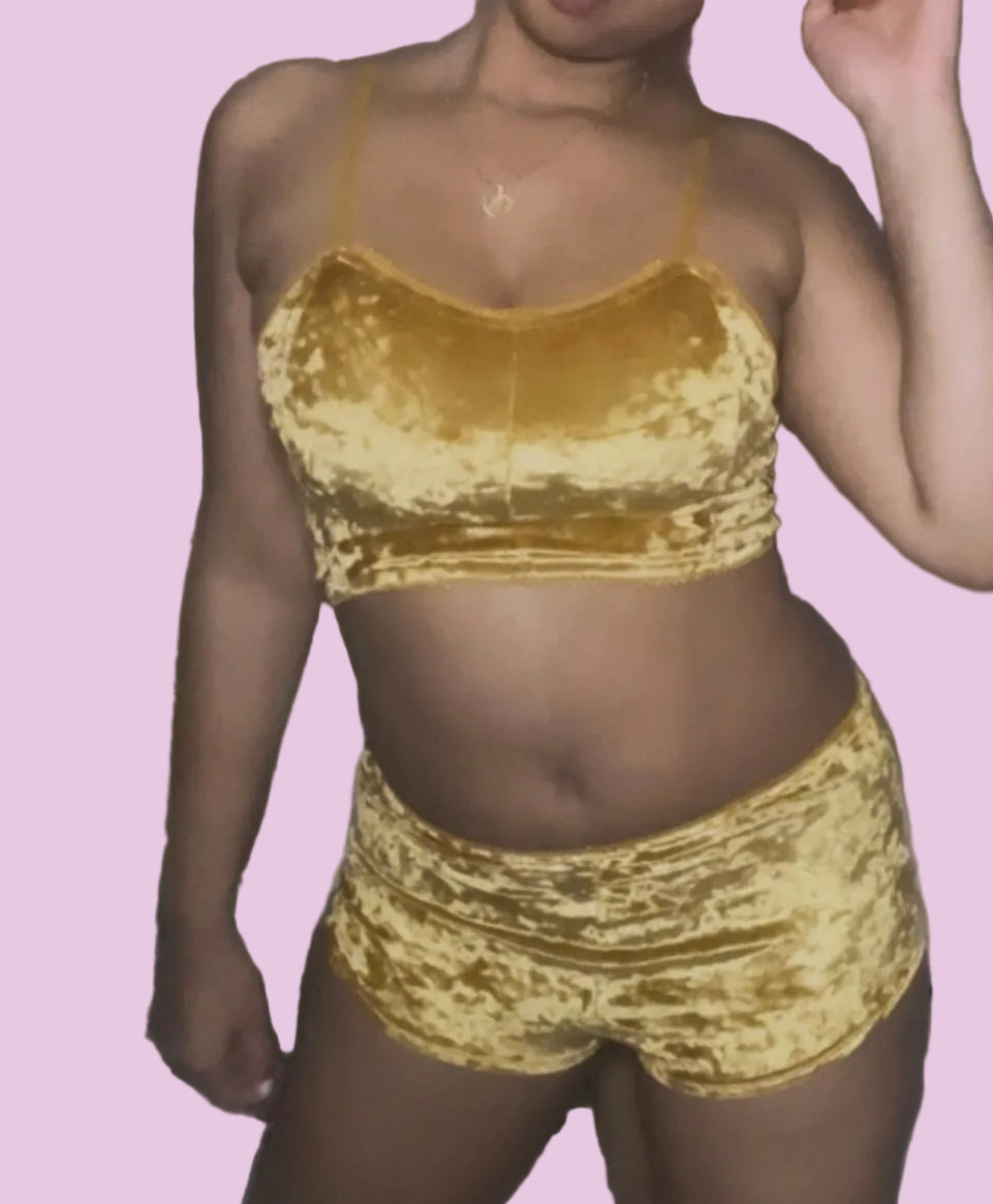 Golden Velvet set
